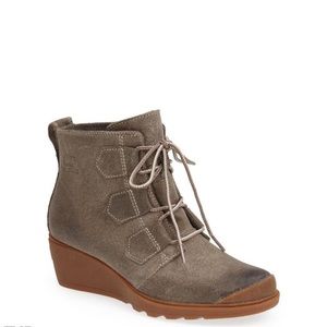 Sorel Toronto Waterproof Suede Leather Wedge Booties Beige Size 6.5